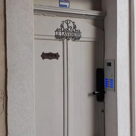 Charme De La Provence Classe 3 Etoiles Apartment Riez